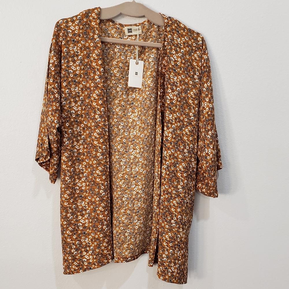 NEW Look by M New York Floral Kimono Style Open Front Cardigan/Pockets One Size